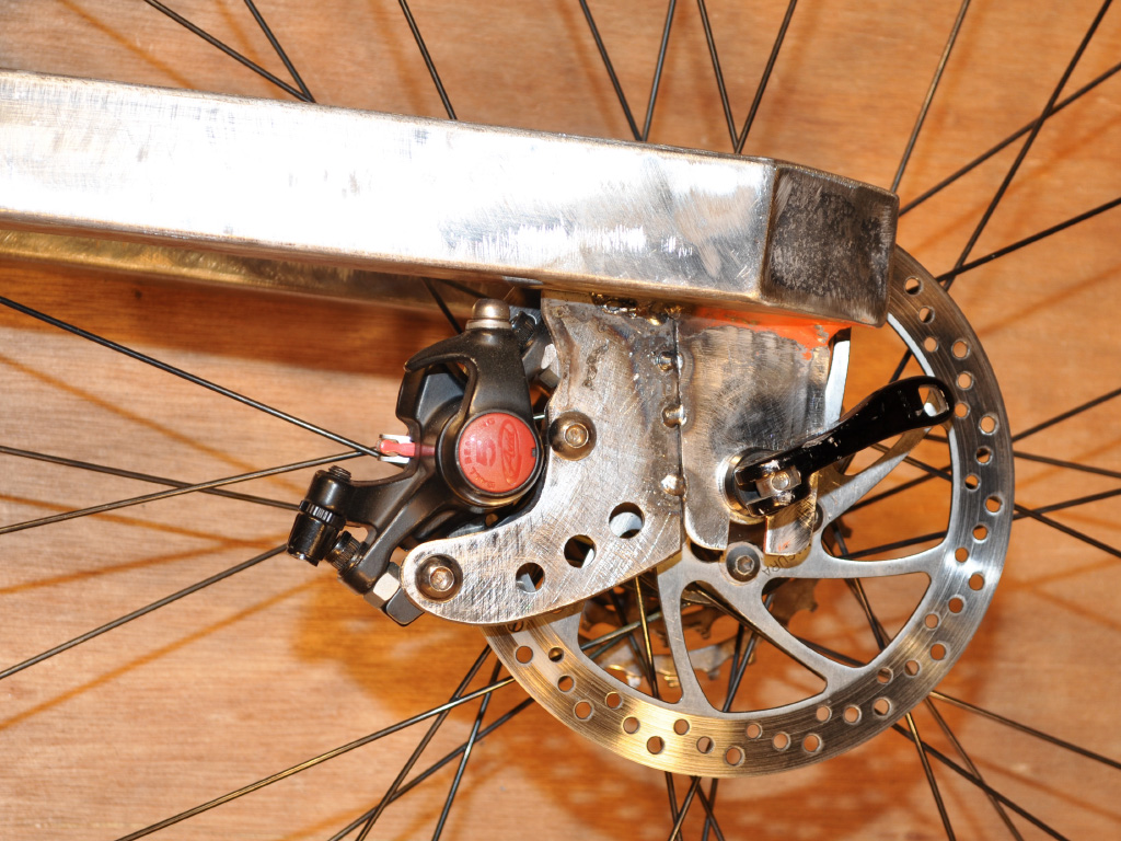 TomaHawk LowRacer - rear disc brake mount